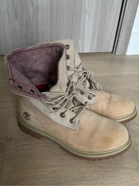 Timberland Earthkeepers Fold Down Floral Nubuck Boots Beige Tan Women’s US 8